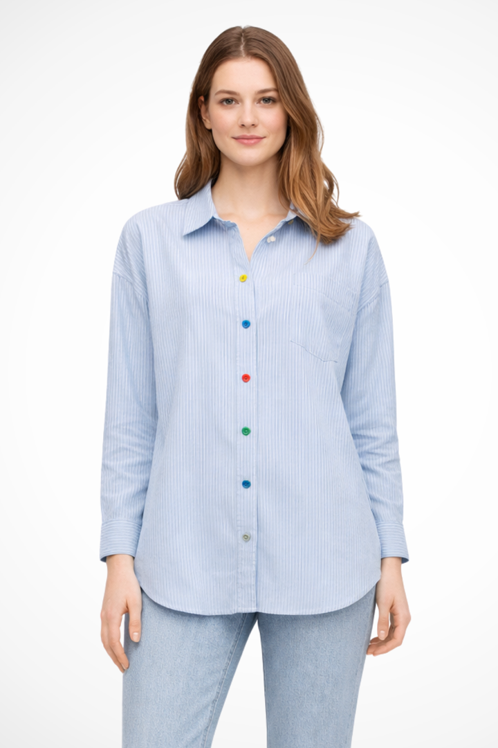 Women's oversized striped button-down shirt with a relaxed fit, perfect for casual everyday style. Long sleeve blouse.