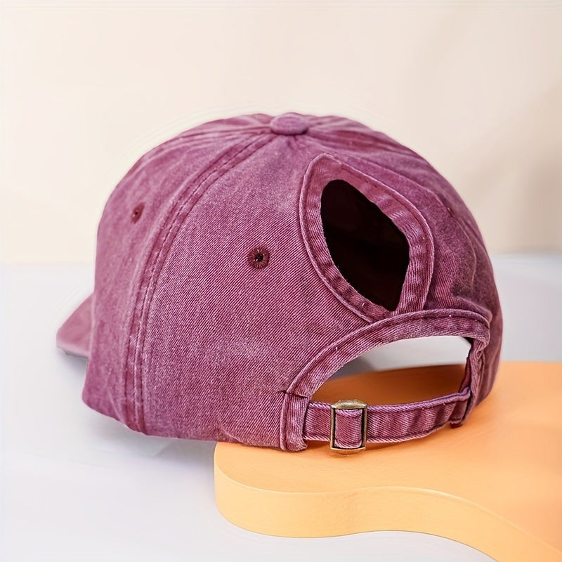 Lightweight women's baseball hat. Features a ponytail slot for ease, offering breathable UV protection.