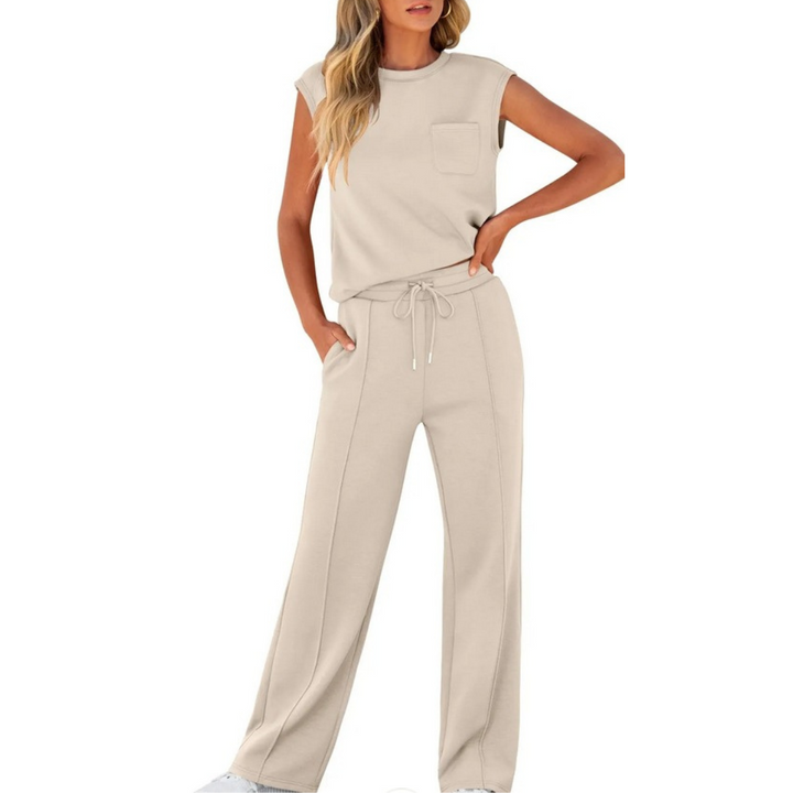 Women's comfy casual summer co-ord set. Soft lounge outfit, perfect for light activities or warm weather relaxation.