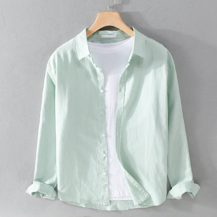 Stylish men's button-up casual shirt, relaxed fit, long sleeve with a classic collar. Everyday comfortable fashion.