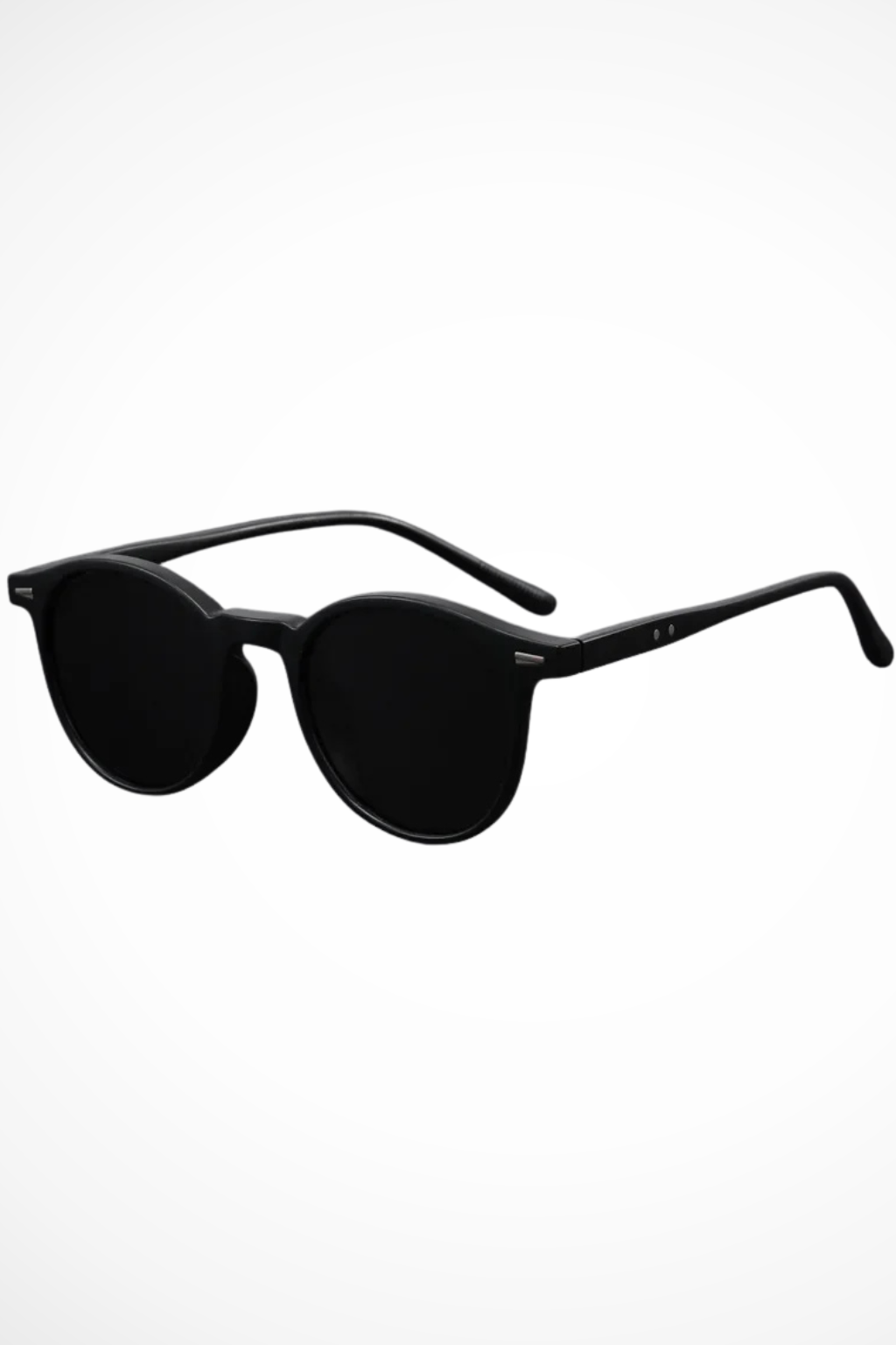 Timeless men's round frame retro sunglasses, essential eyewear for classic style & reliable sun protection.