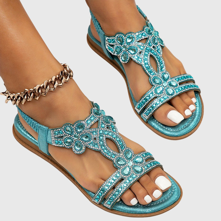Versatile women's orthopedic sandals, secure back strap, ideal for everyday elegance.