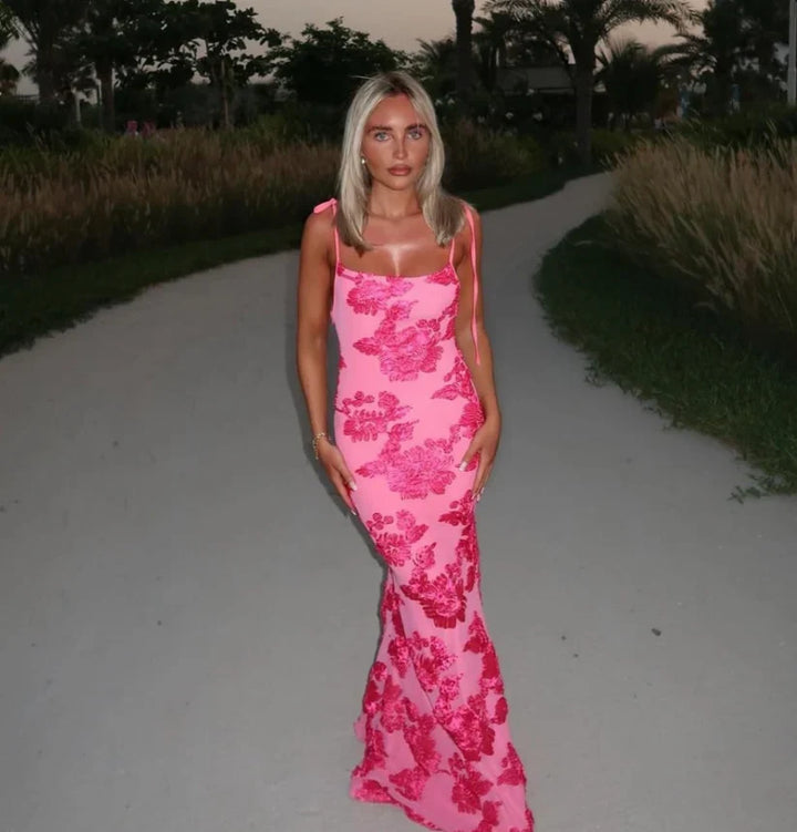 Stylish women's floral summer maxi dress, flowing design with adjustable straps for ultimate comfort.