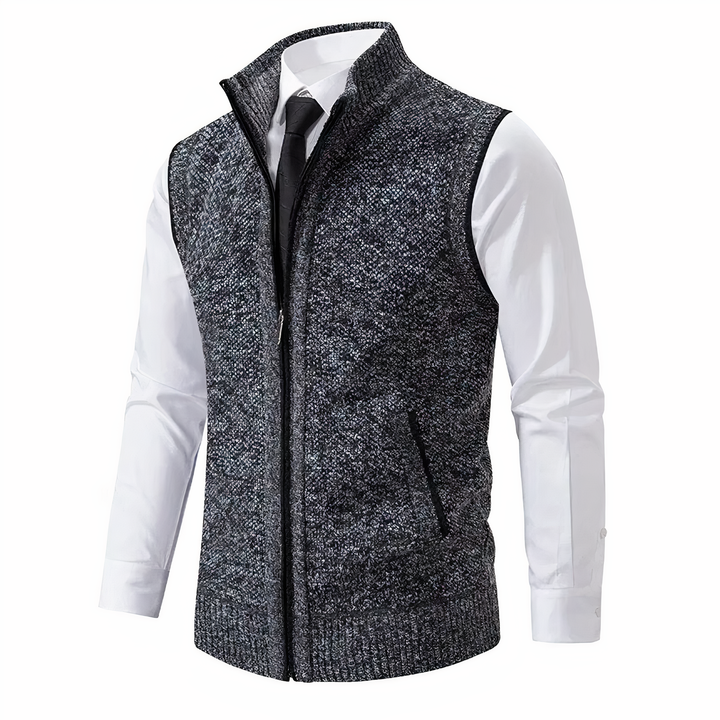 Comfortable men's casual zip-up vest, designed for everyday style & easy layering, a modern menswear essential.