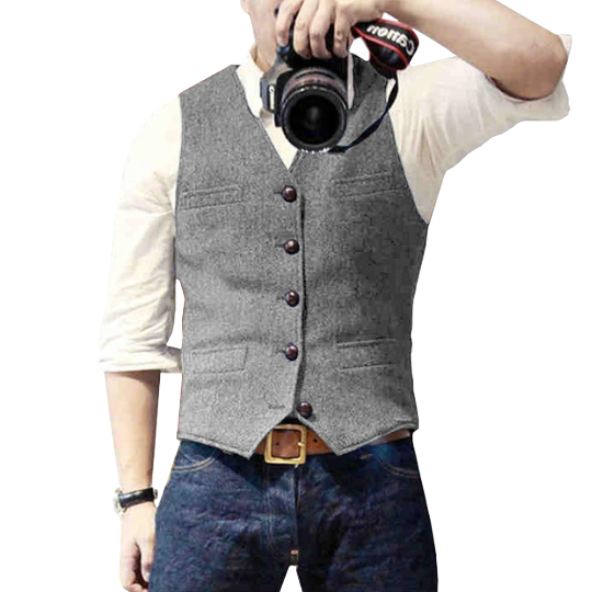 Versatile men's sleeveless jacket, a fashionable gilet suitable for both casual and formal occasions.