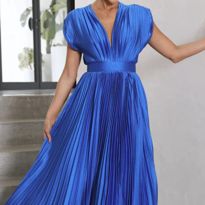 Elegant women's party dress, a stylish and comfortable midi length with a flattering fit.