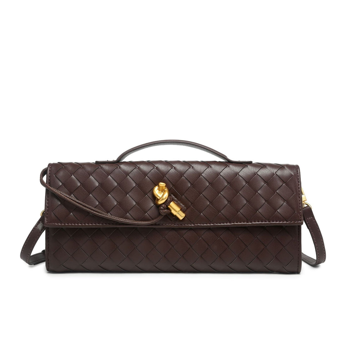 Woven women's clutch bag with a fashionable knot closure, ideal for evenings.
