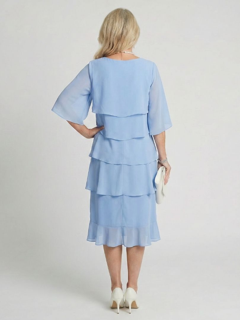 Round neck women's layered midi dress, comfortable and versatile for everyday elegance.