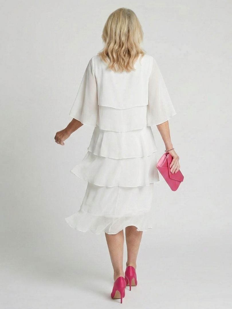 Women's versatile midi dress, short sleeve, layered tiers, perfect for a relaxed summer look.