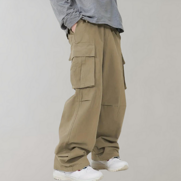 Comfortable men's oversized utility pants for all-day wear. Versatile casual fashion.