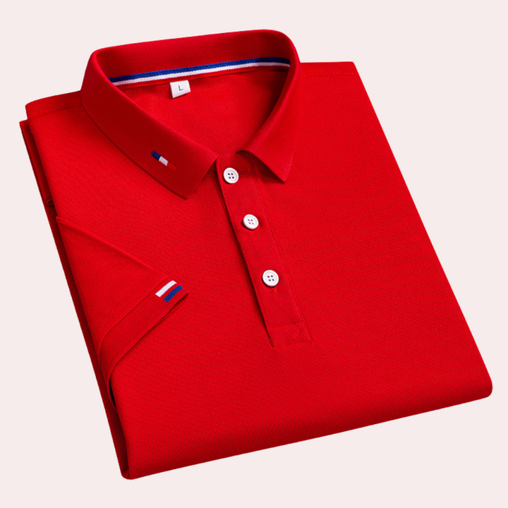 Relaxed men's polo shirt, a classic everyday wear top. Ideal for casual outings and summer leisure fashion. Short sleeve.