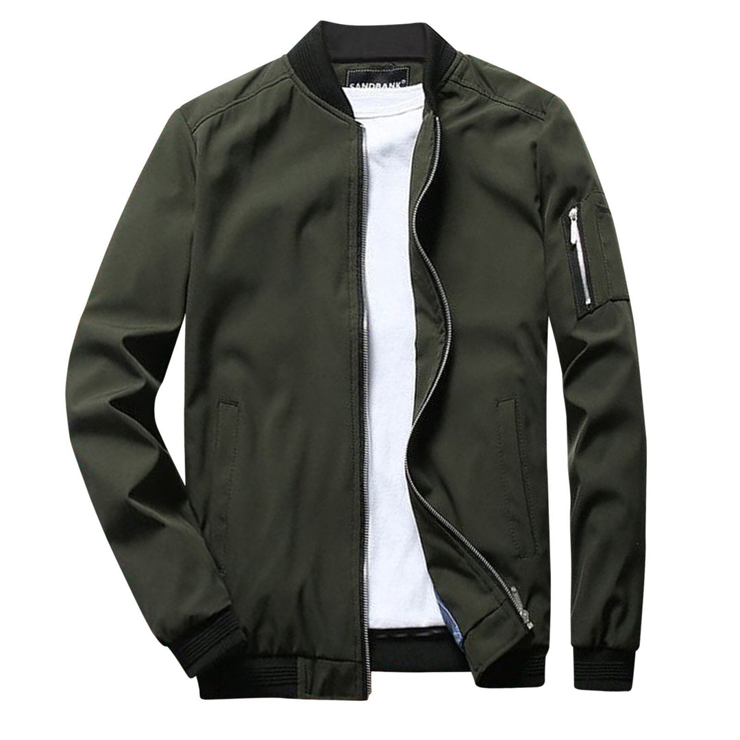 Men's comfortable & stylish casual jacket, versatile for spring/fall everyday wear.
