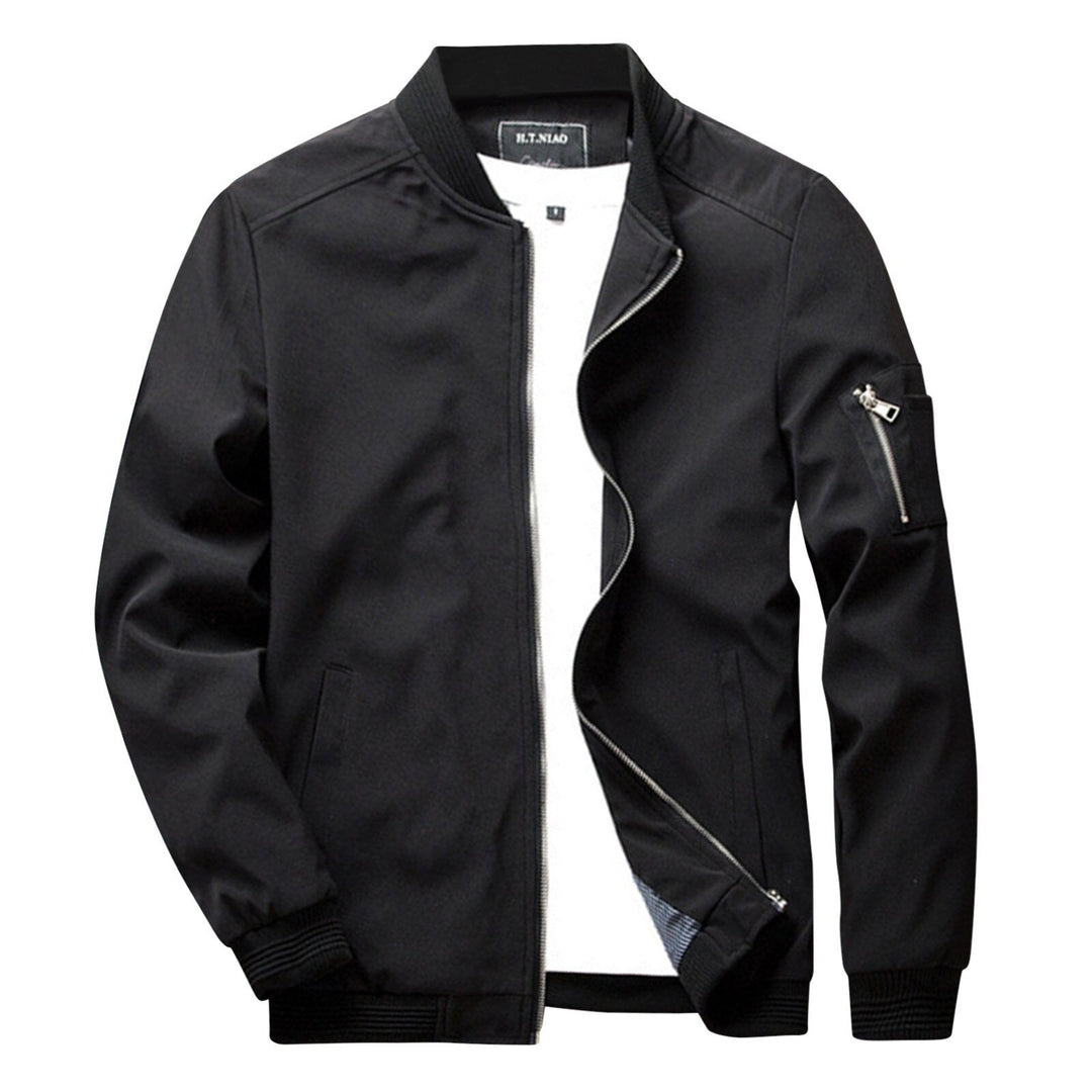 Multi-occasion men's casual jacket, modern and comfortable for versatile styling.