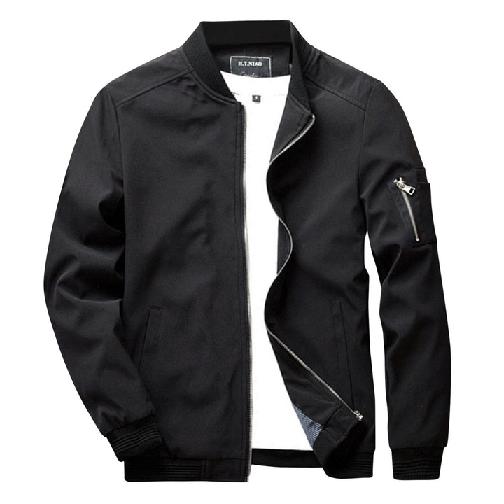 Multi-occasion men's casual jacket, modern and comfortable for versatile styling.