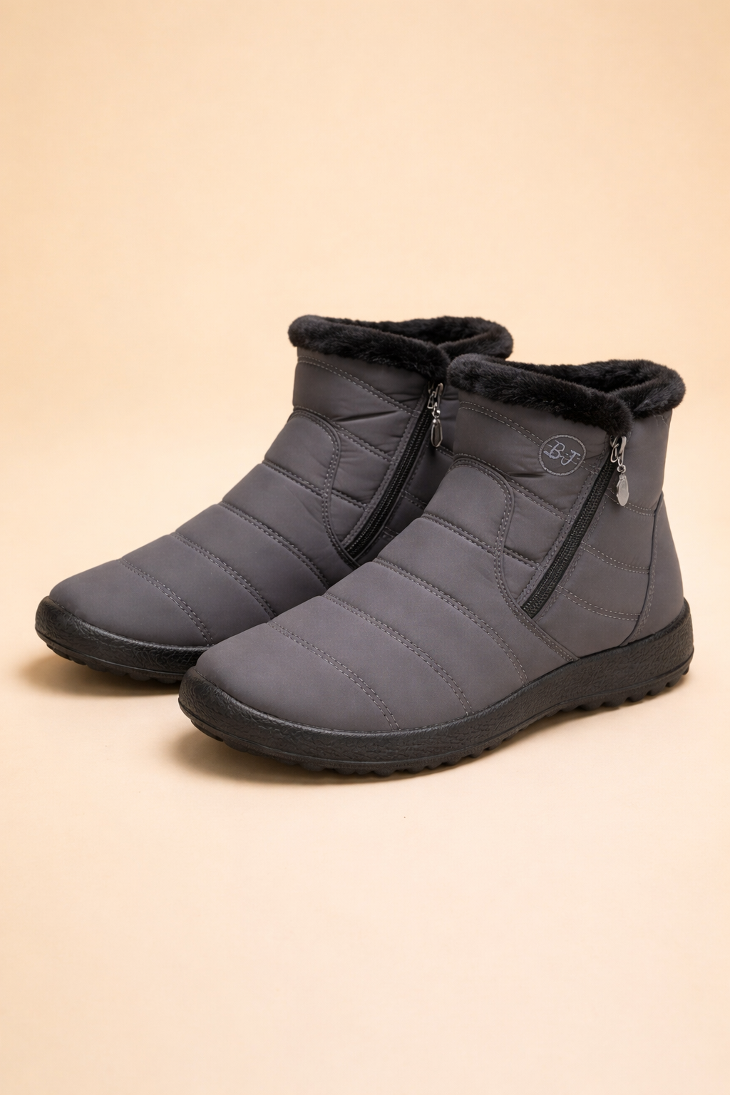 Women's cozy winter snow boots, waterproof and non-slip for ultimate warmth and comfort in cold weather.