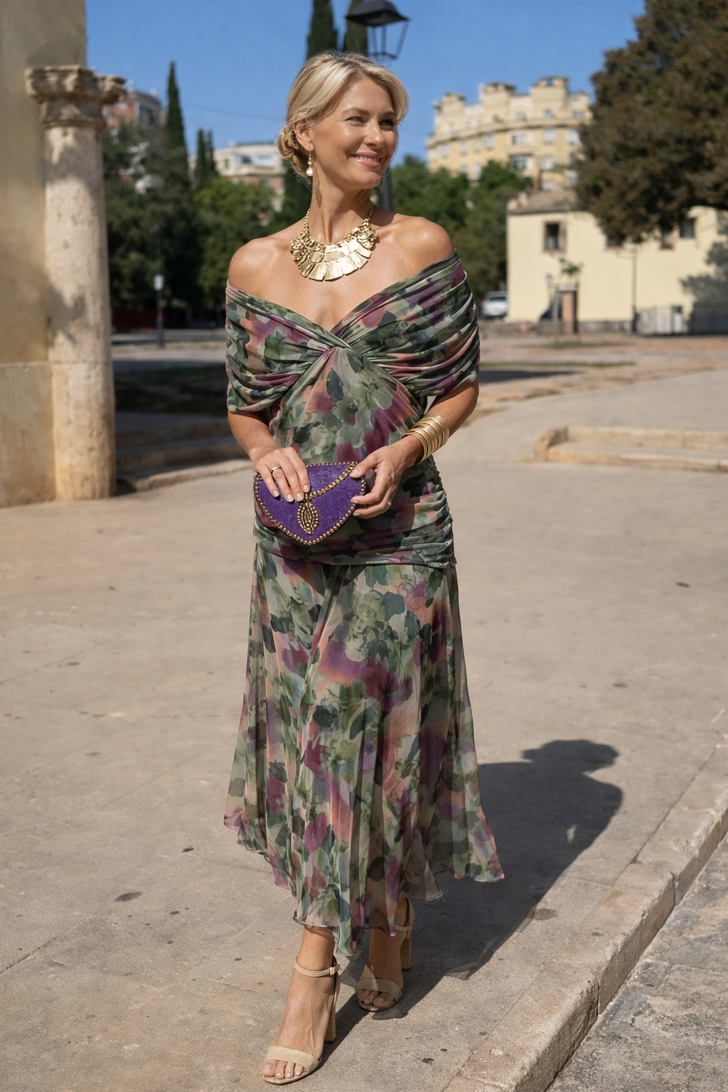 Graceful long party dress for women, featuring a flattering sweetheart neckline and flowy skirt.