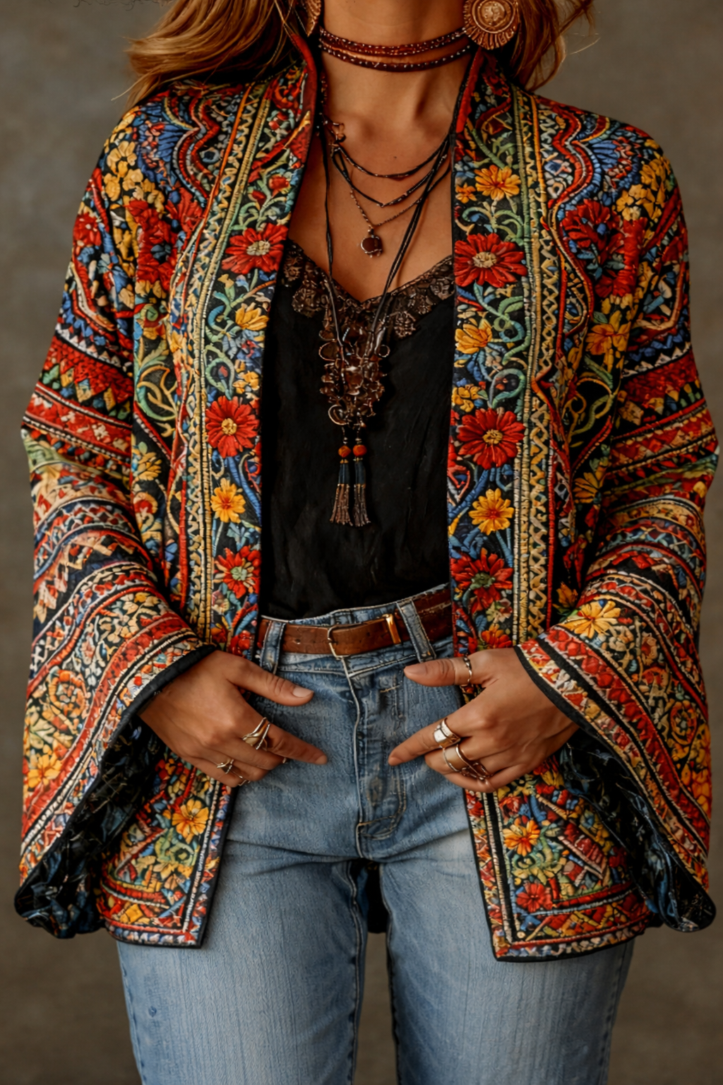 Statement women's patterned cardigan in Bohemian style, ideal for artistic and versatile fashion.