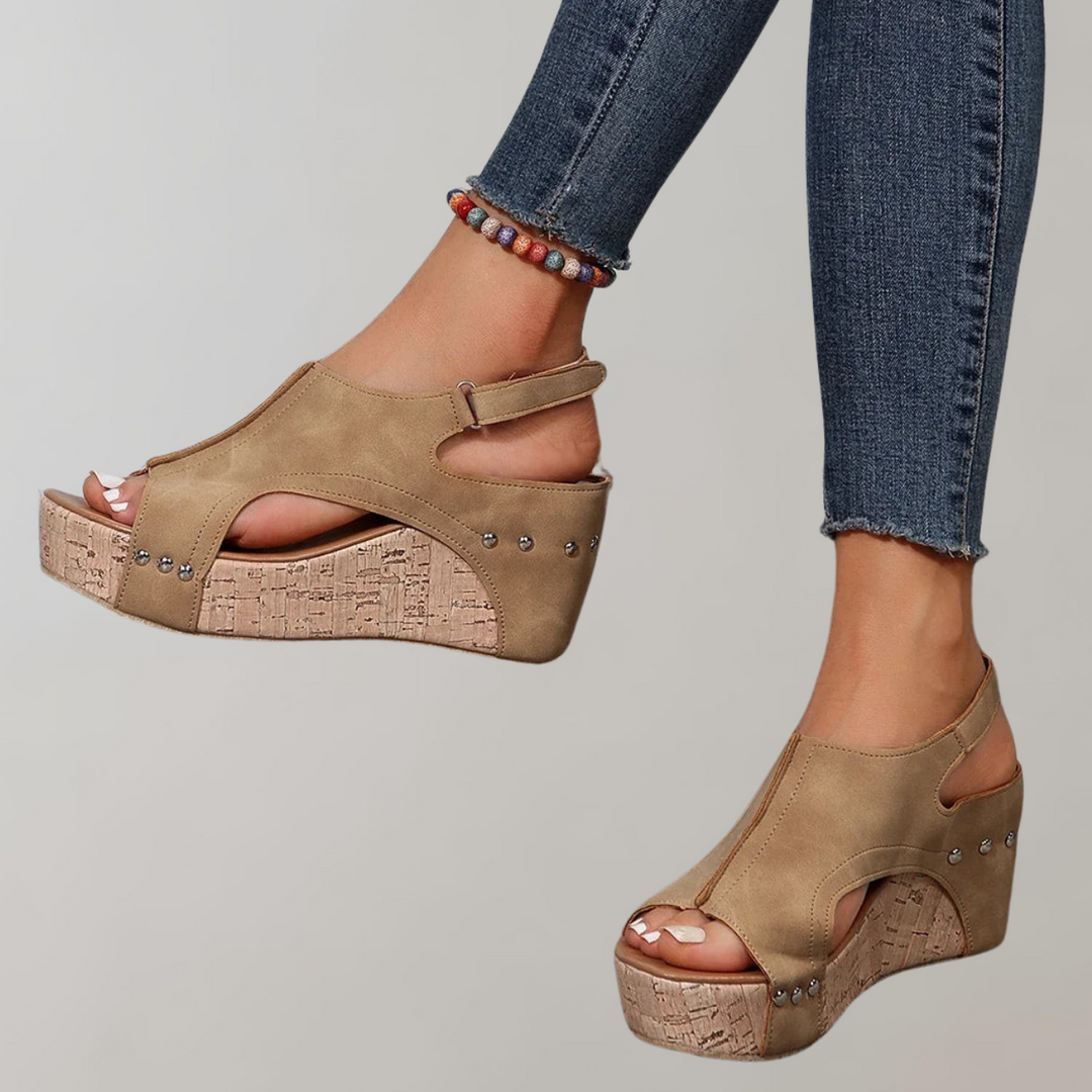 Stylish women's platform high heel sandals, versatile for summer fashion, offering comfort & support.