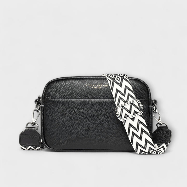 Elegant women's mini shoulder bag, perfect for daily essentials & versatile fashion accessory.