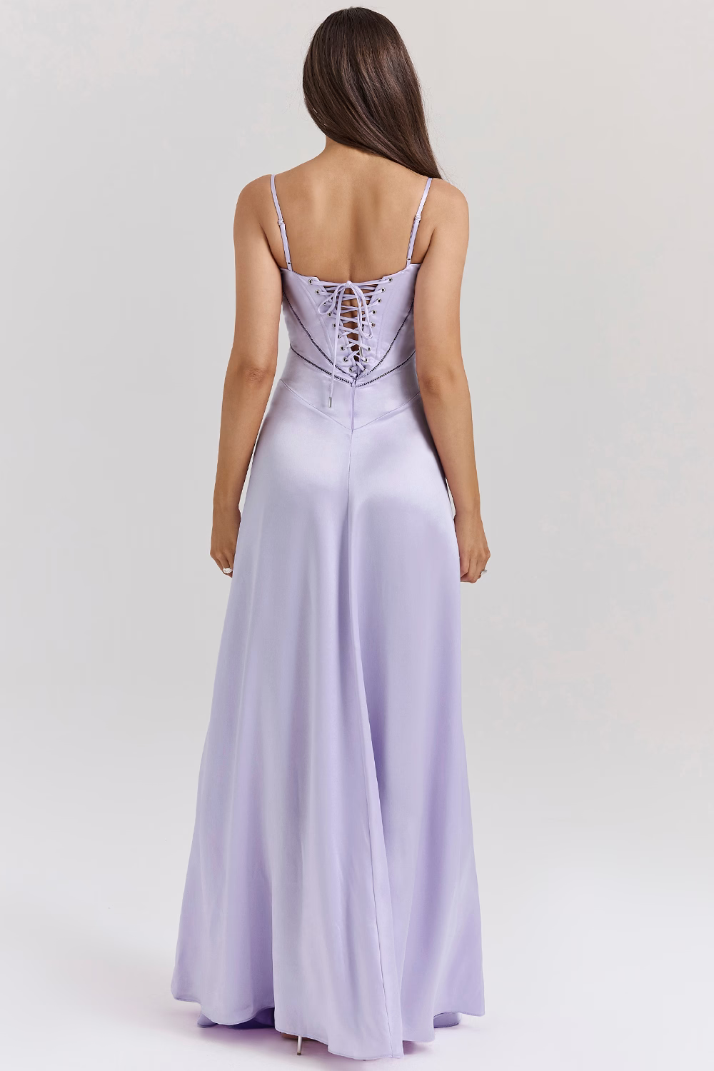 Elegant white bustier maxi gown, perfect long sleeveless evening dress.