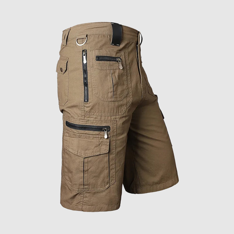 Comfortable men's multi-pocket cargo shorts, knee-length, versatile for outdoor & casual wear.