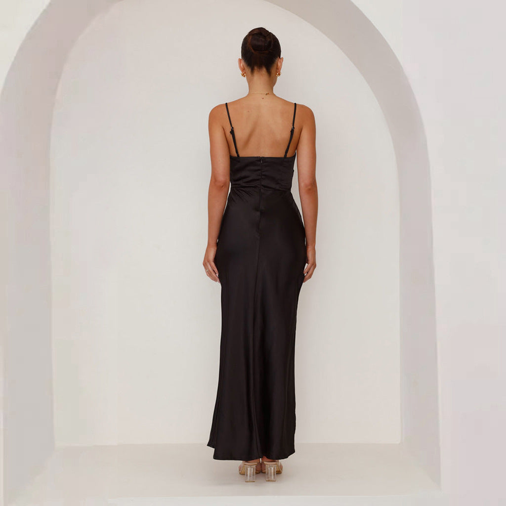 Versatile women's pleated maxi dress, timeless style for elegant day or evening occasions.