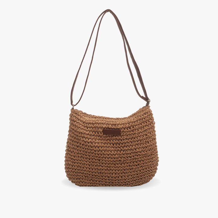 Versatile women's shoulder bag in a stylish design. An essential fashion accessory, perfect for daily wear.