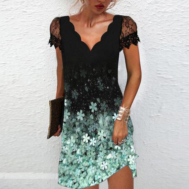 Form-fitting elegant evening dress for women, highlighting a flattering silhouette with exquisite details.