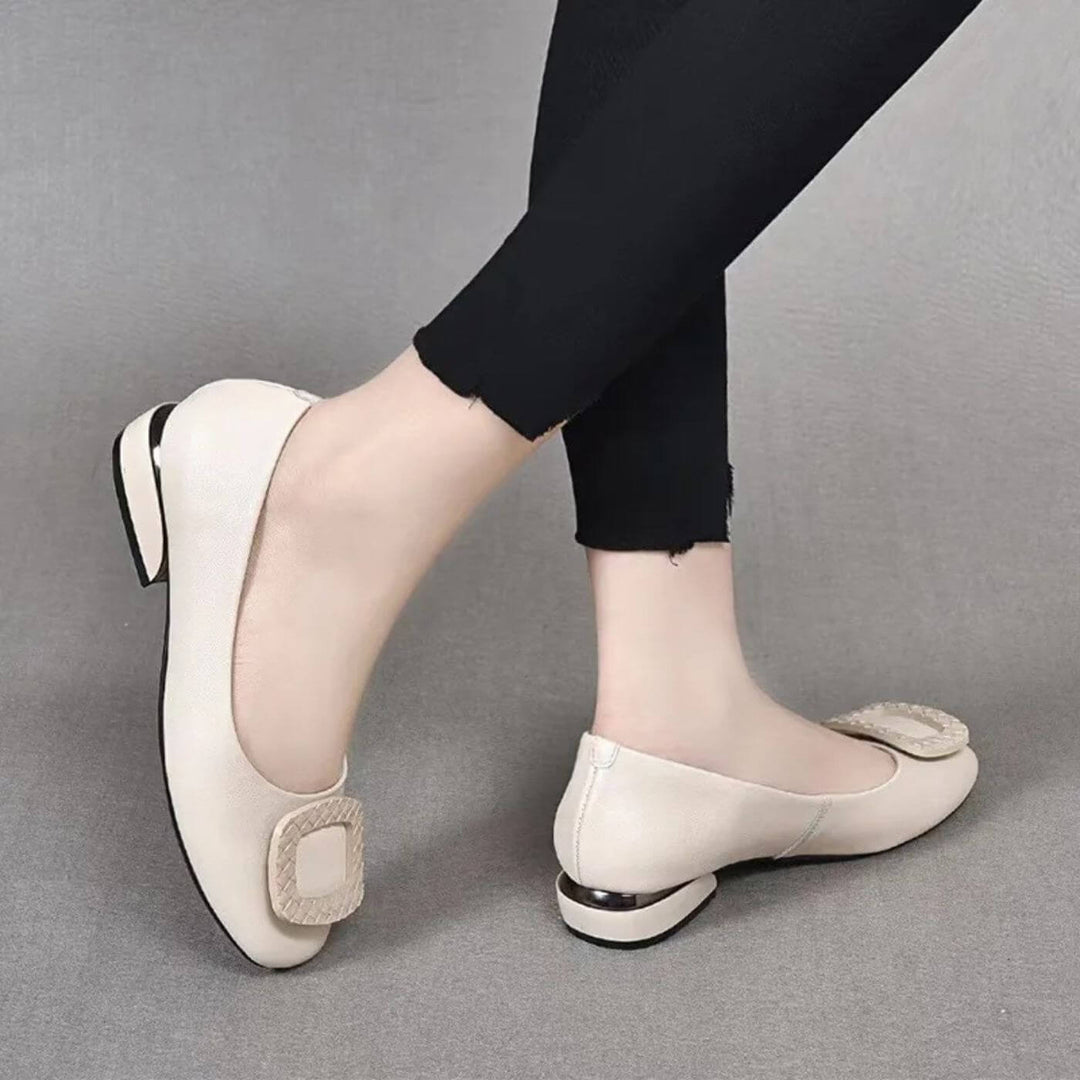 Elegant women's casual loafer shoes with orthopedic support, ideal for all-day comfort & style.