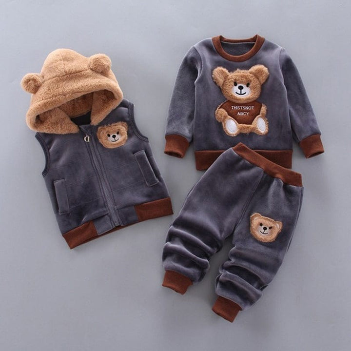 Cute toddler bear outfit set. Cozy playwear for kids, ideal for autumn adventures & winter warmth.