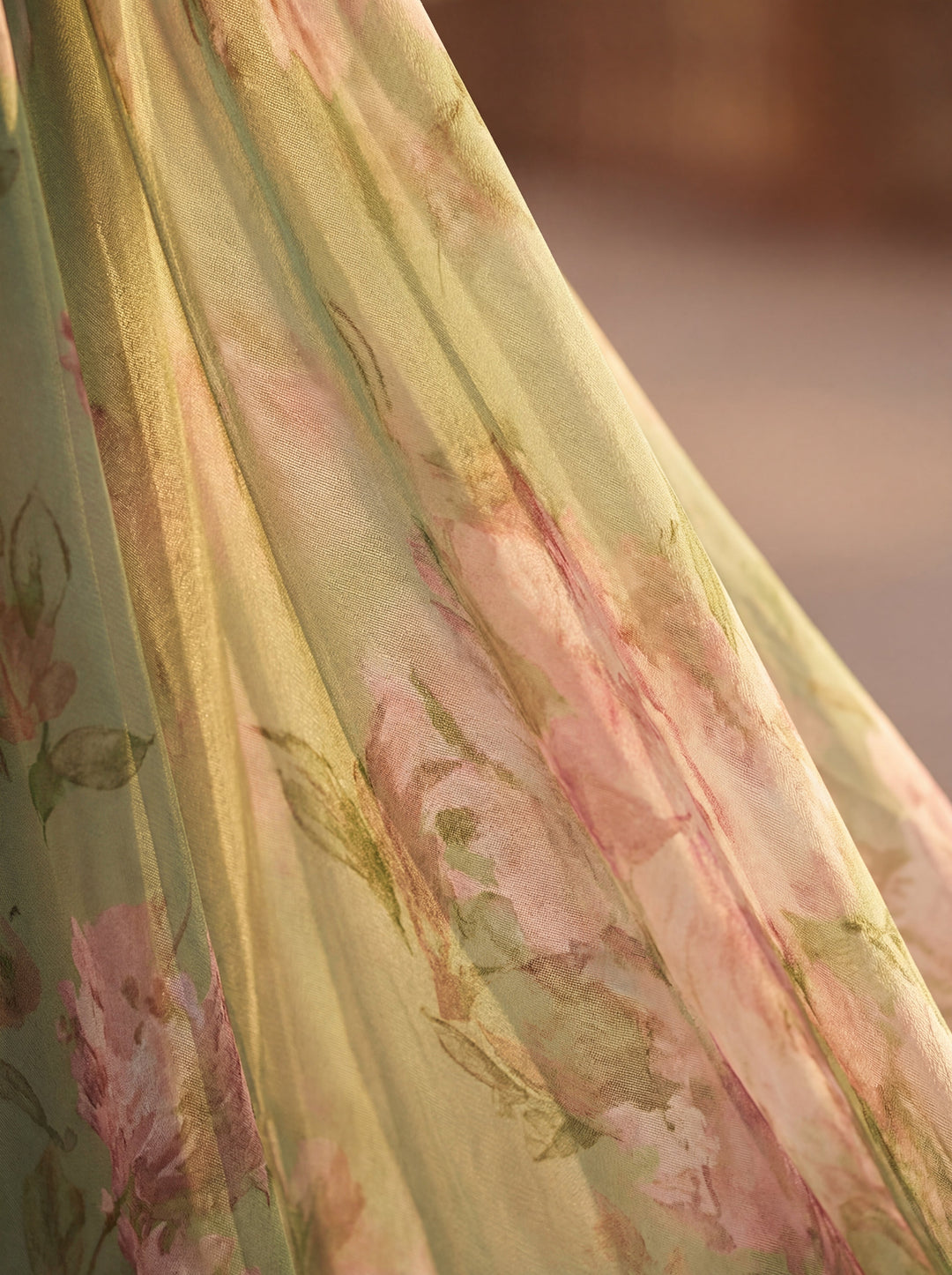 Women's elegant halter neck floral midi dress, ideal for vacation outfits and special summer events.