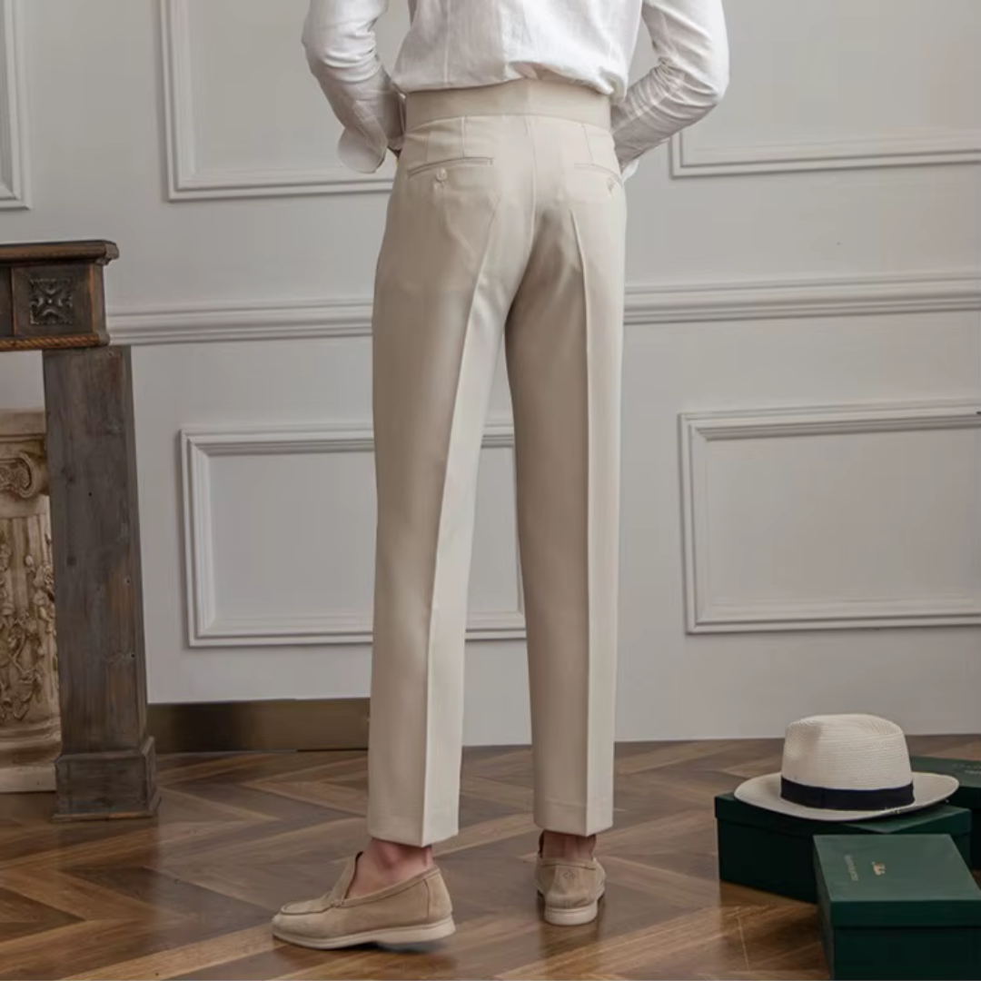 Stylish men's black pleated chinos, comfortable and versatile trousers.