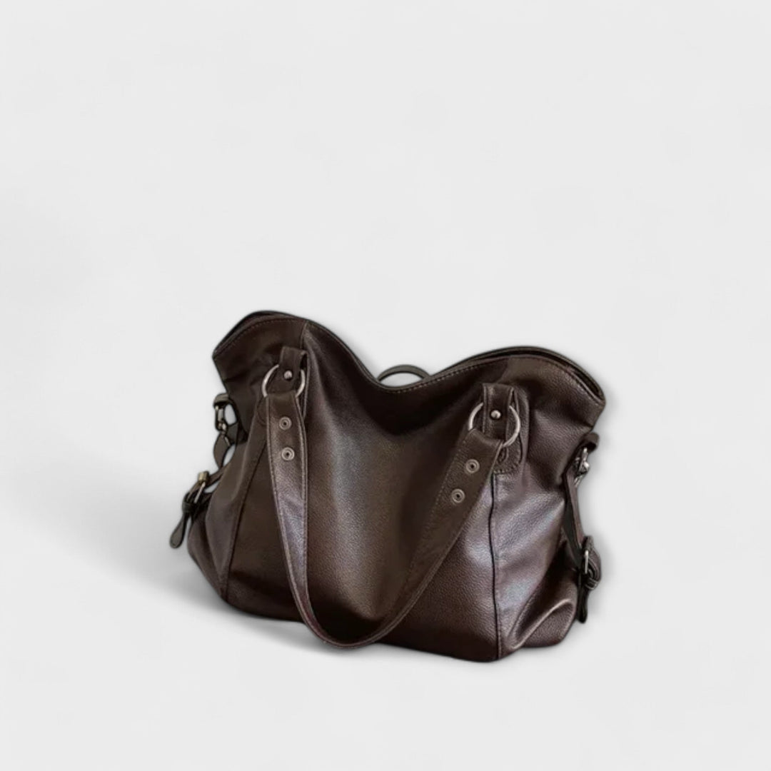 Modern women's hobo shoulder bag, a stylish and versatile handbag for contemporary fashion trends.