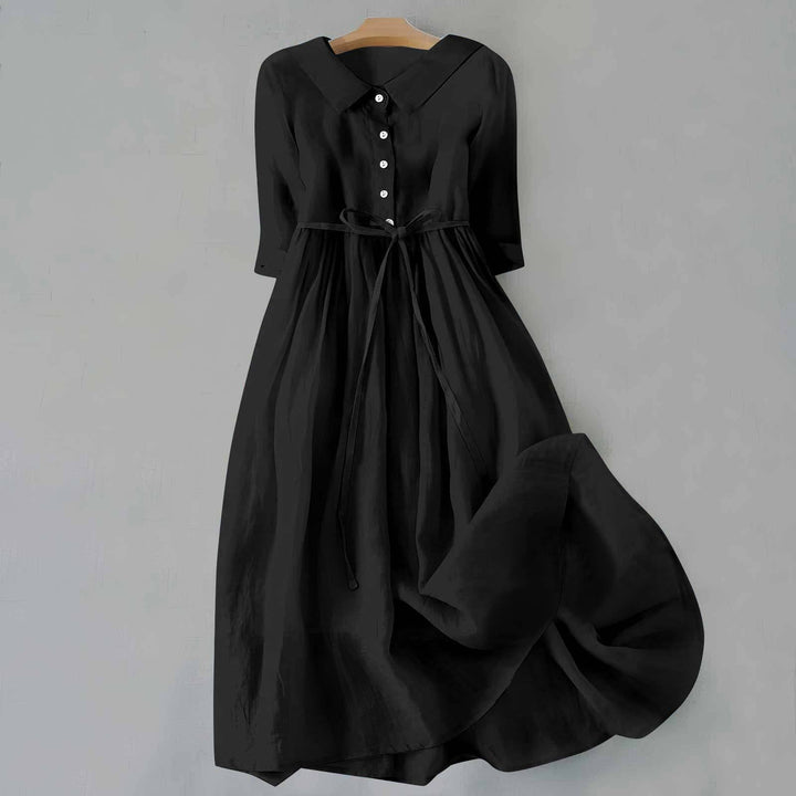 Comfortable women's casual maxi dress. A versatile summer style with a flattering and relaxed fit.