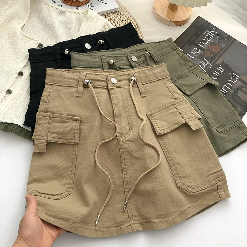 Stylish women's A-line mini skirt, featuring a flattering high-waist and vintage streetwear vibe.