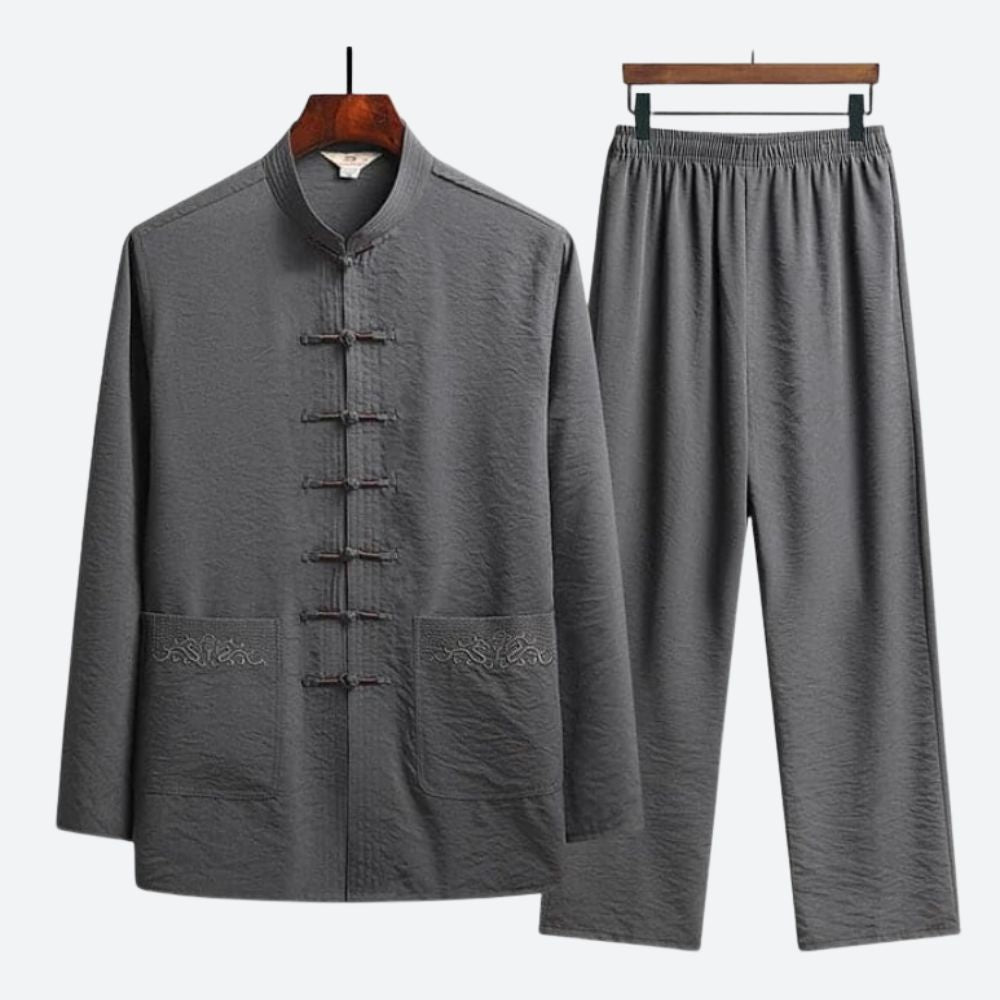 Versatile women's two-piece eastern clothing set. Comfortable relaxed fit, ideal for casual or everyday chic outfits.