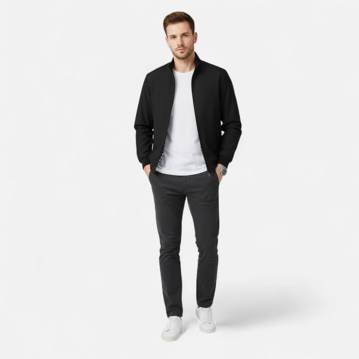 Men's lightweight zip-up jacket, perfect for everyday casual style and comfort in spring/fall.