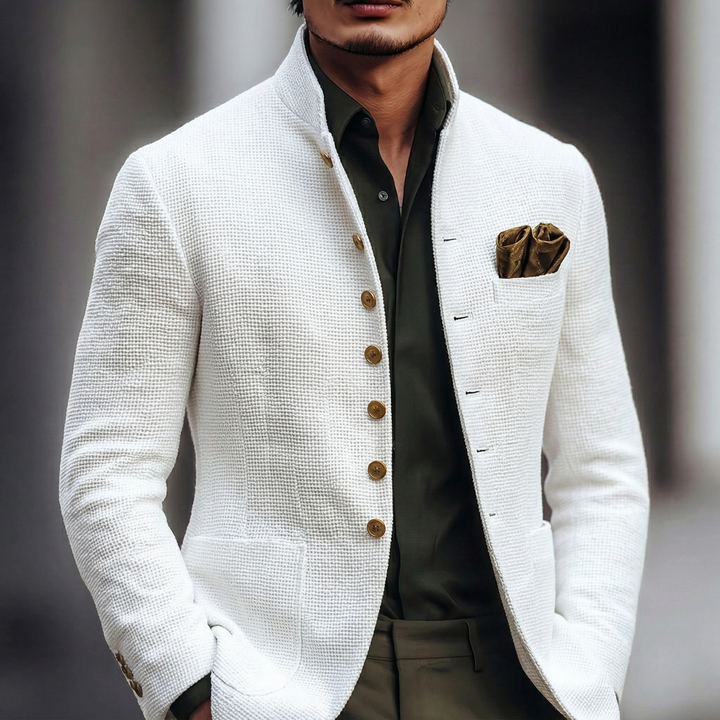 Men's classic single-breasted blazer, tailored for smart casual or business wear, offering effortless style.