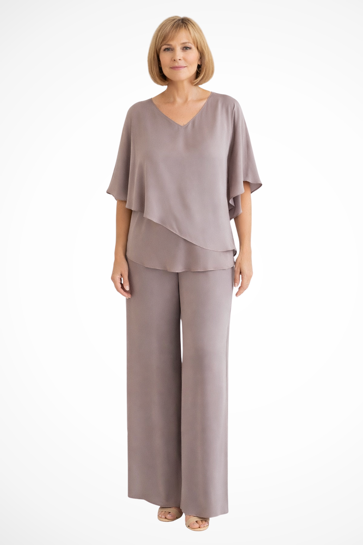Effortless chic women's clothing: two-piece top & wide leg pants set for spring/summer style.