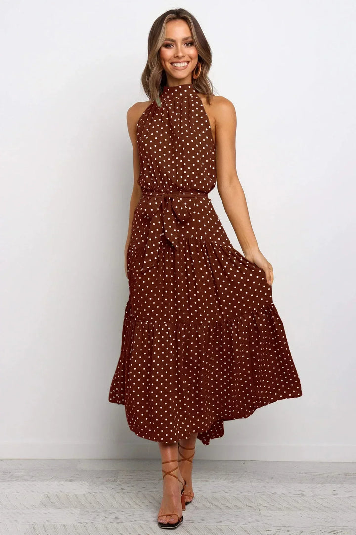 Women's comfortable polka dot maxi dress, ideal for summer.