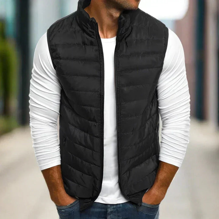 Versatile men's lightweight padded vest, a comfortable and warm layering gilet for any casual outfit.