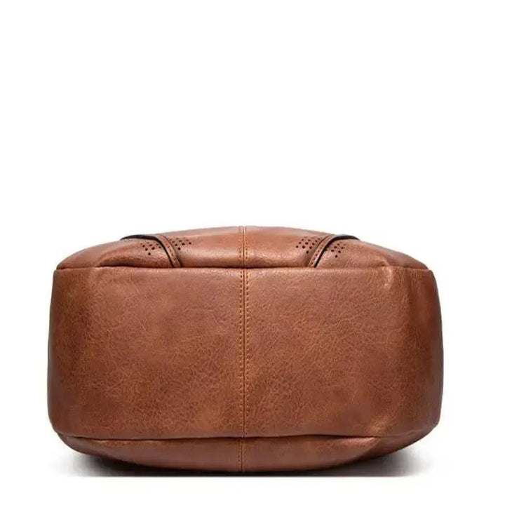 Fashionable women's classic vintage leather shoulder bag, ideal for daily use & chic outfits.