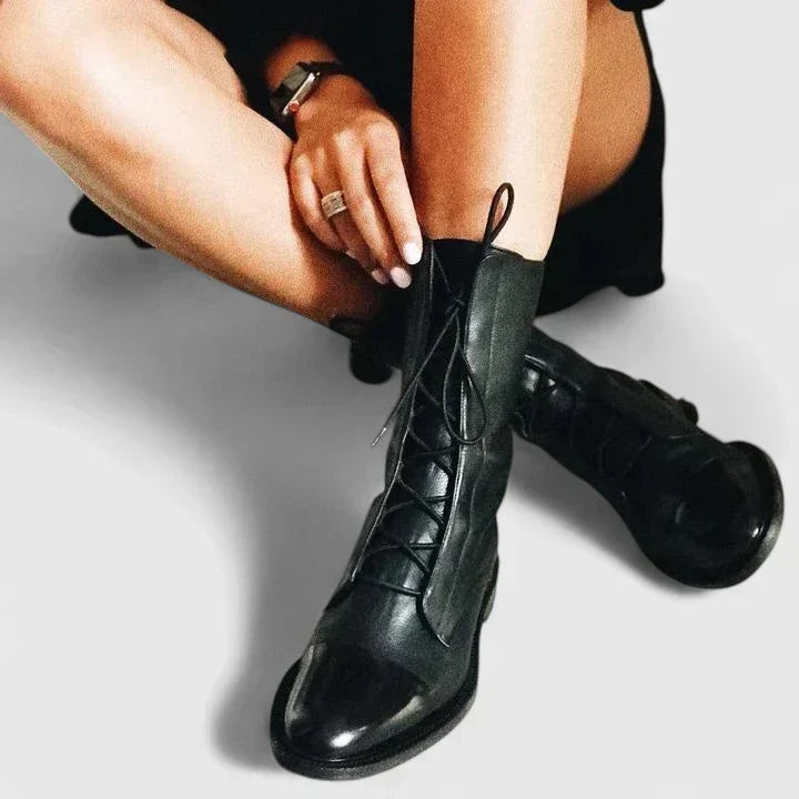 Stylish women's orthopaedic ankle boots for all-day comfort, providing excellent foot and arch support.