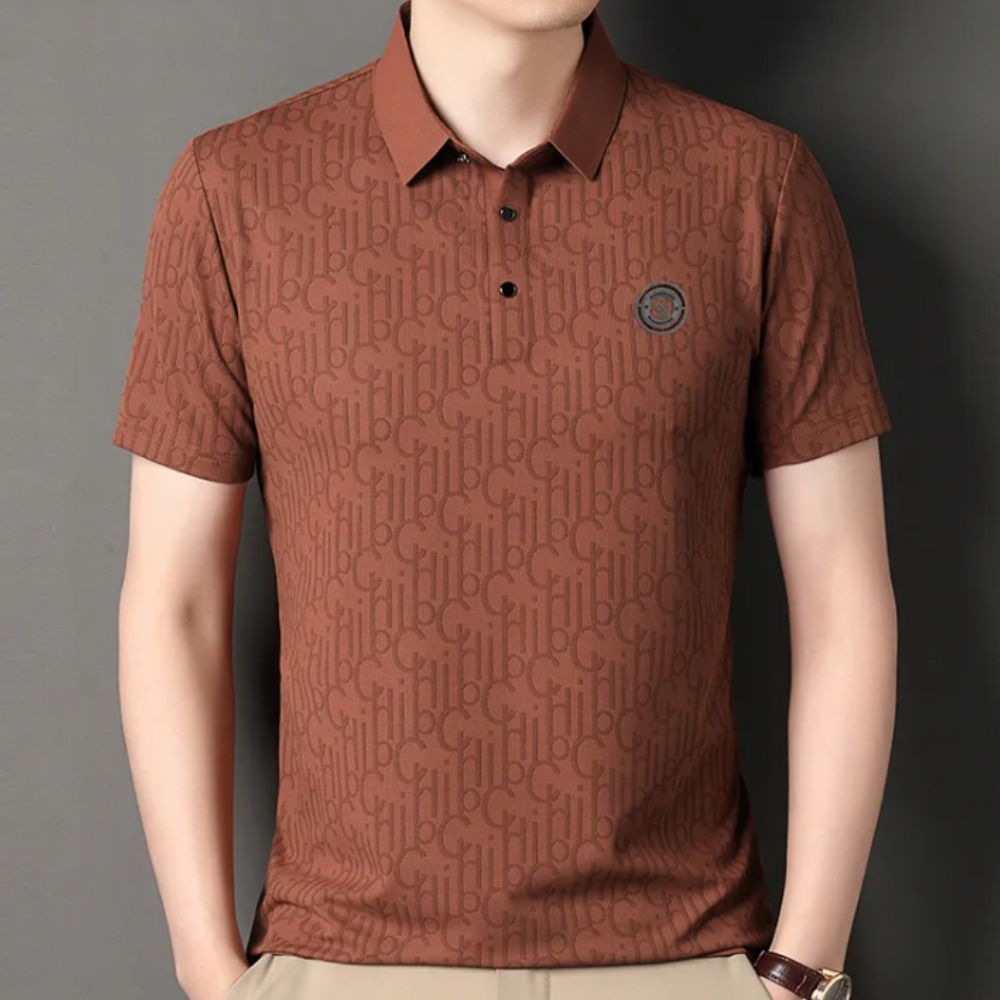 Close-up of a men's vertically striped short sleeve shirt, showcasing tailored fit & button-up detail.