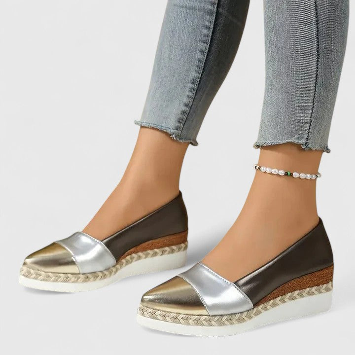 Versatile women's orthopedic shoes, perfect for casual or work wear, providing ultimate foot support & comfort.