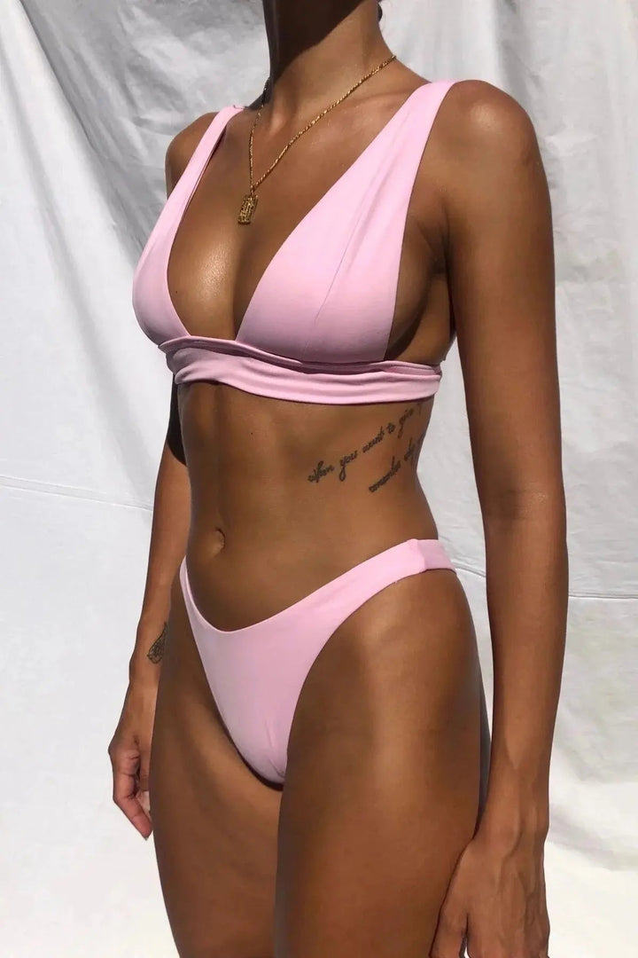 Comfortable women's push-up bikini set, designed for summer support & a flattering fit.