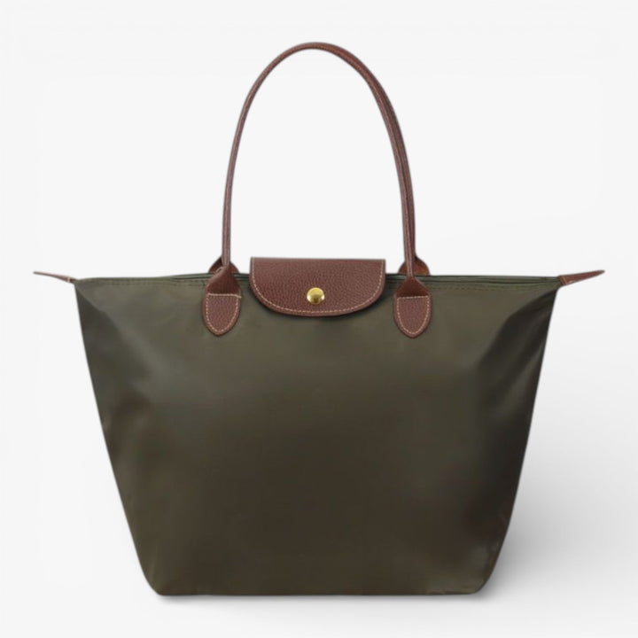 Spacious women's luxury shoulder bag with zip, ideal for everyday use & travel. Organized fashion accessory.