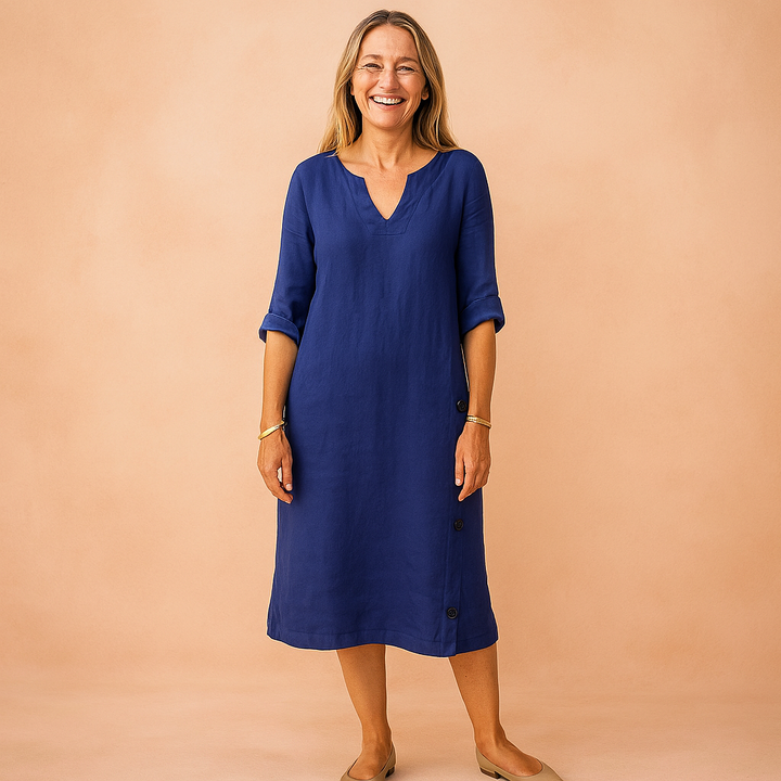 Elegant women's V-neck shift dress for everyday comfort, knee-length with practical 3/4 sleeves.
