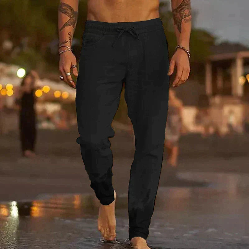 Comfortable women's shorts featuring an elastic waist, ideal for warm weather casual fashion.