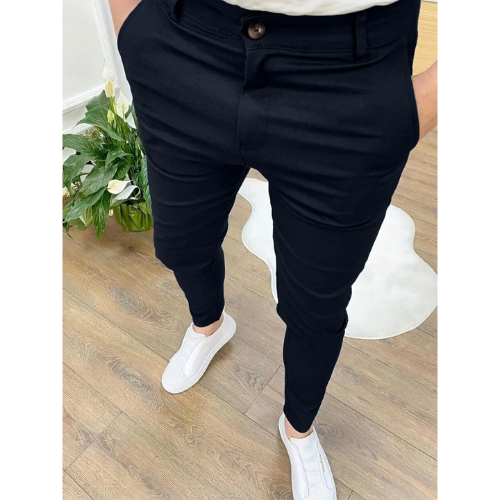 Essential men's smart casual chino pants, perfect for achieving a refined everyday style with ease.